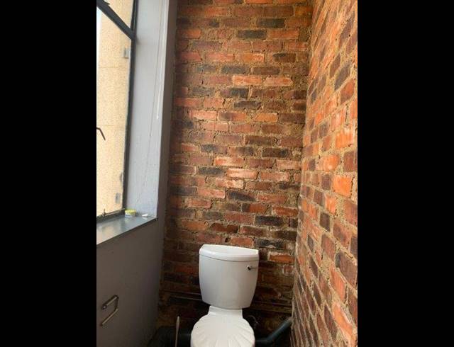 312M² OFFICE FOR SALE IN NEWTOWN